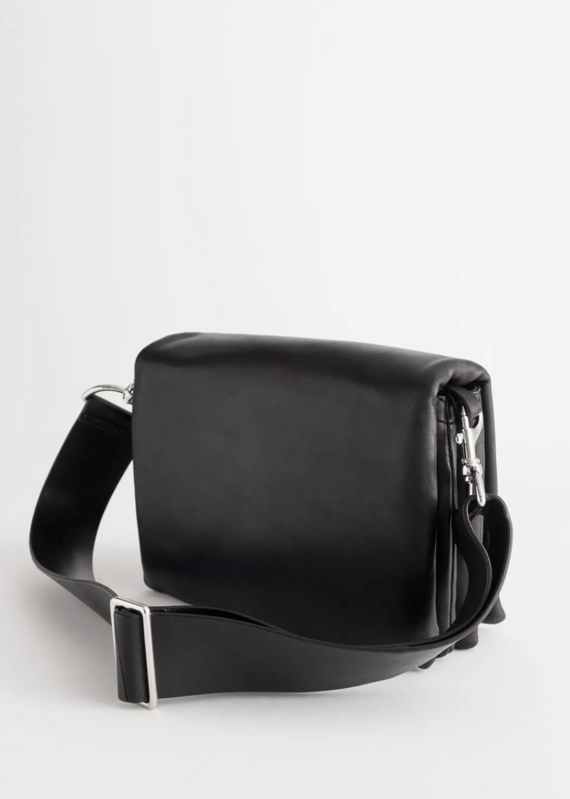 & Other Stories Shoulder Bags | Chrome Free Leather Crossbody Bag Black