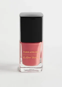 & Other Stories Makeup | Nails | Cuir Cafe Nail Polish