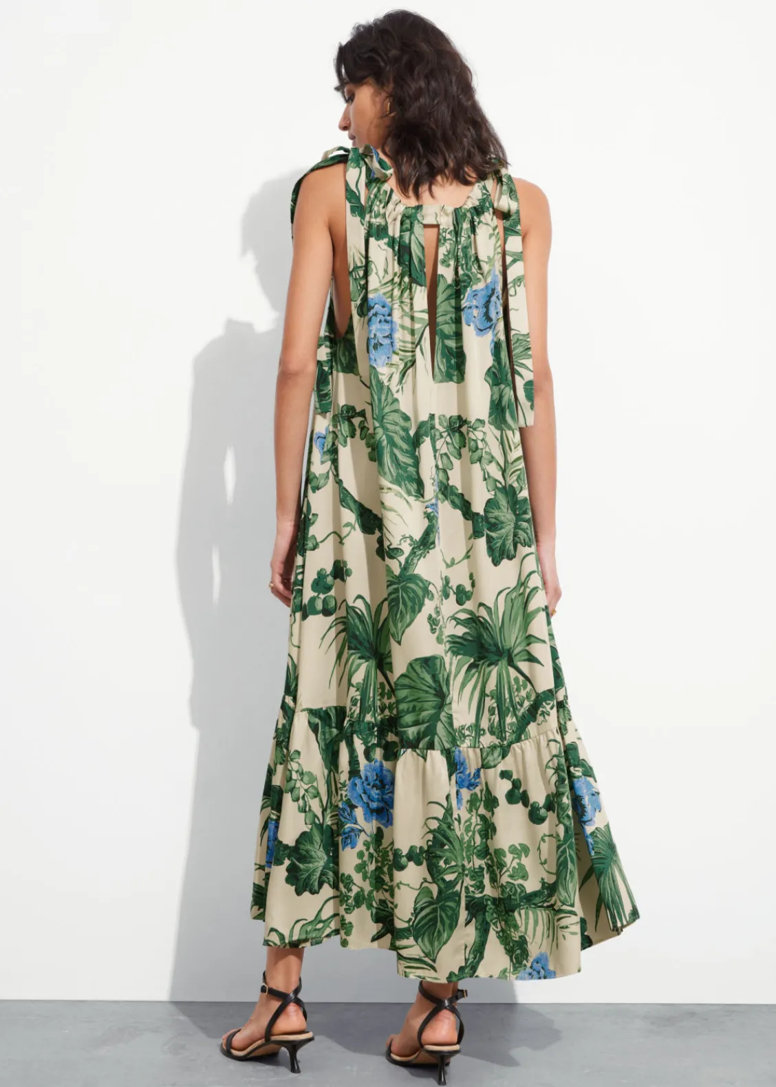 & Other Stories Dresses | Gathered Sleeveless Midi Dress