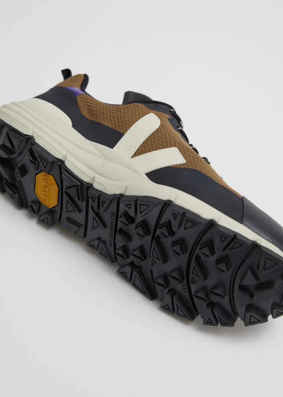 & Other Stories Sneakers | Veja Dekkan Sneakers Brown