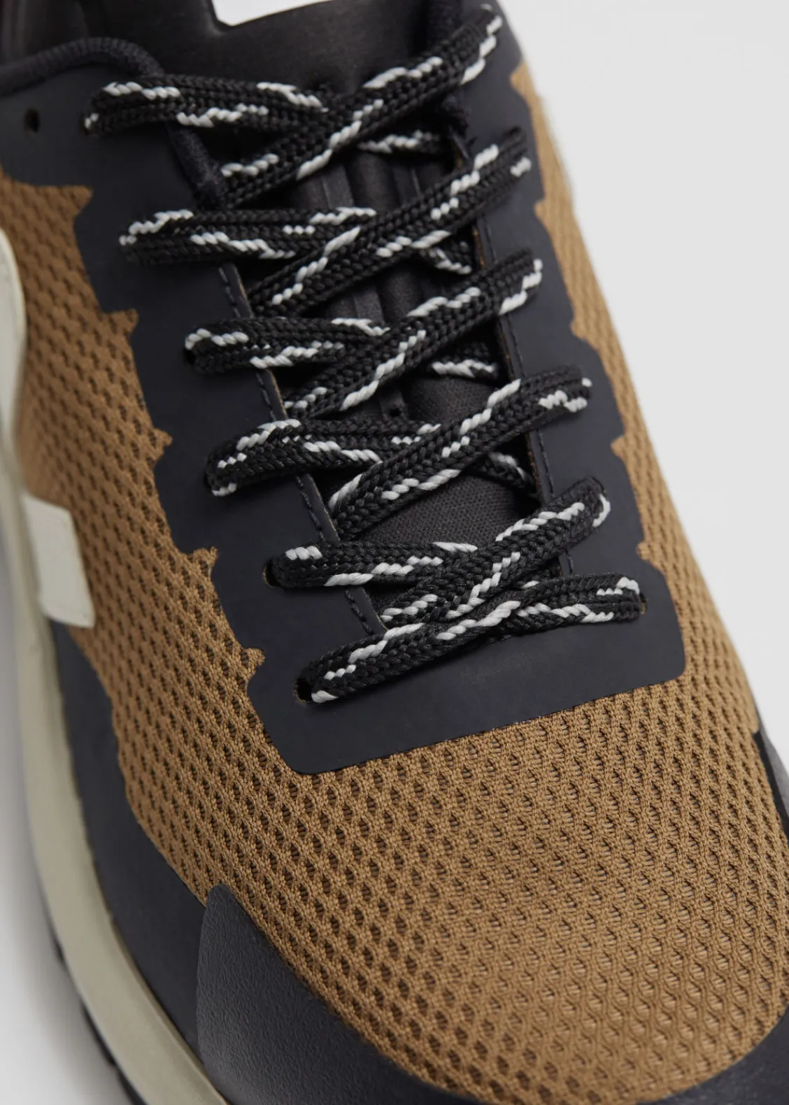 & Other Stories Sneakers | Veja Dekkan Sneakers Brown